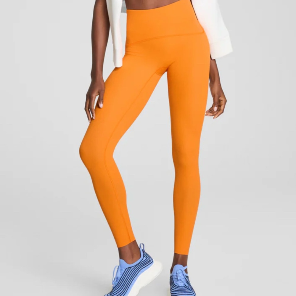 NWT Spanx Booty Boost Leggings